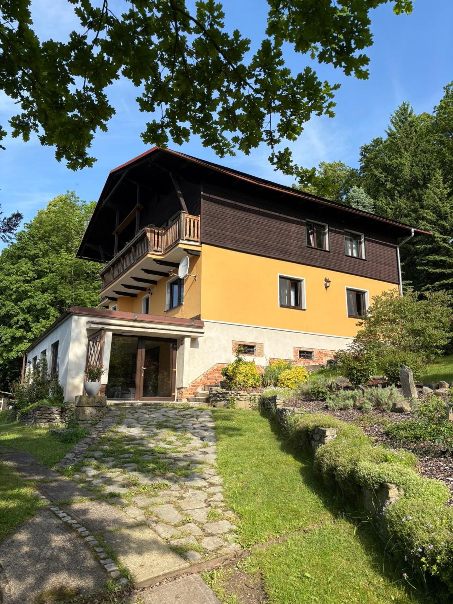Apartmany Na Vysluni Ceske Svycarsko Jiretin pod Jedlovou Exterior photo
